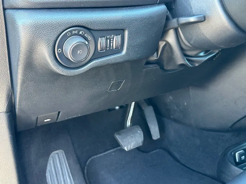 2025 Chrysler Pacifica - $24,250