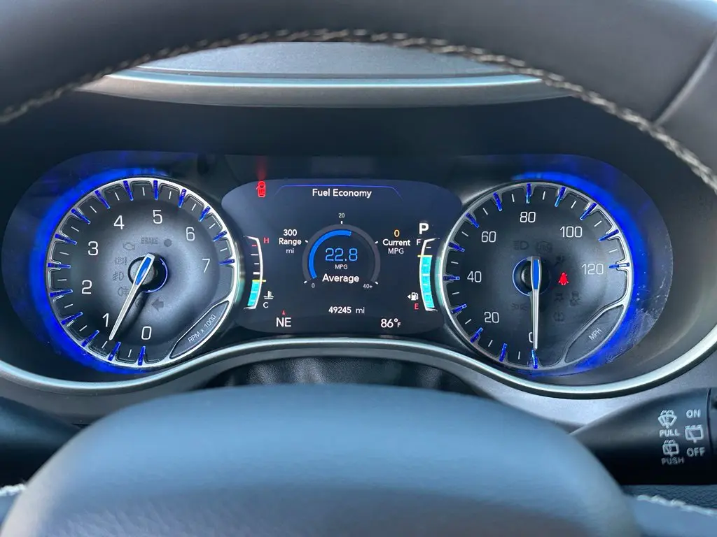 2025 Chrysler Pacifica - $24,250