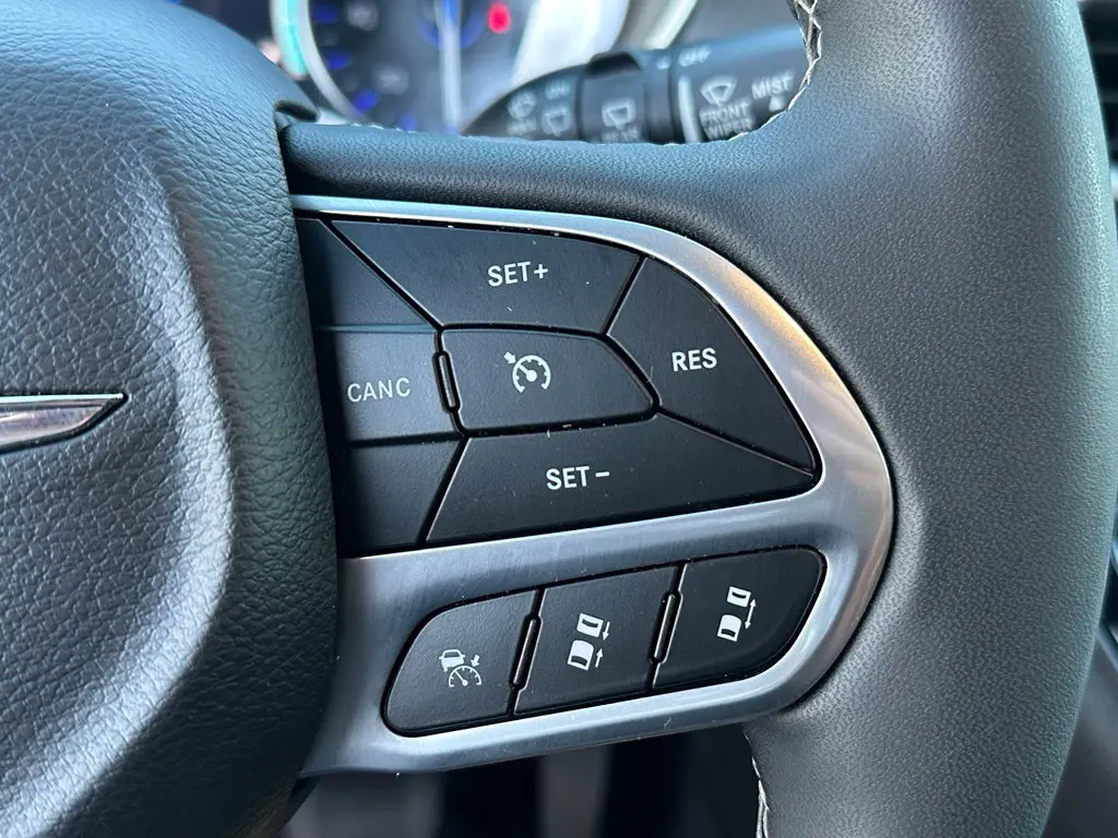 2025 Chrysler Pacifica - $24,250