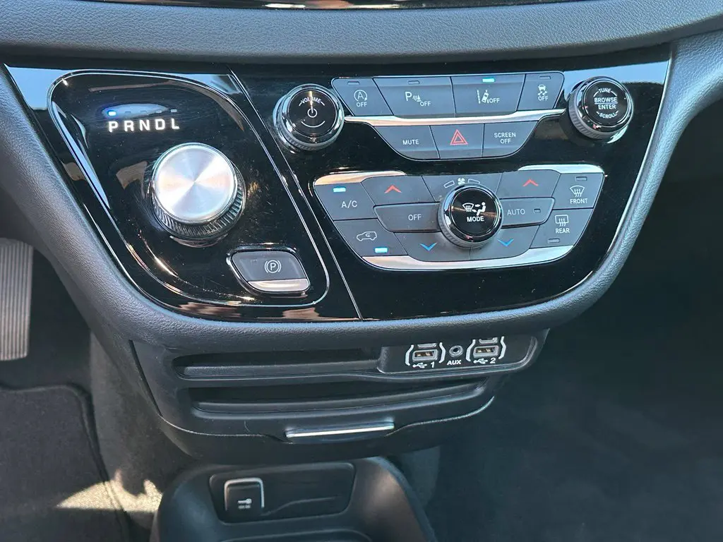 2025 Chrysler Pacifica - $24,250