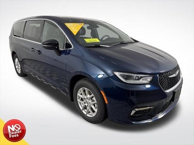 2025 Chrysler Pacifica Select 4DR Mini-Van