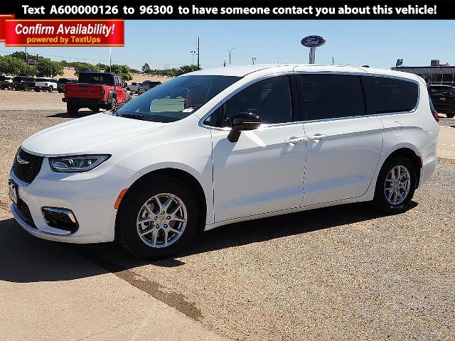 2025 Chrysler Pacifica - $29,990