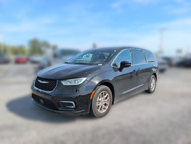 2025 Chrysler Pacifica - $27,237