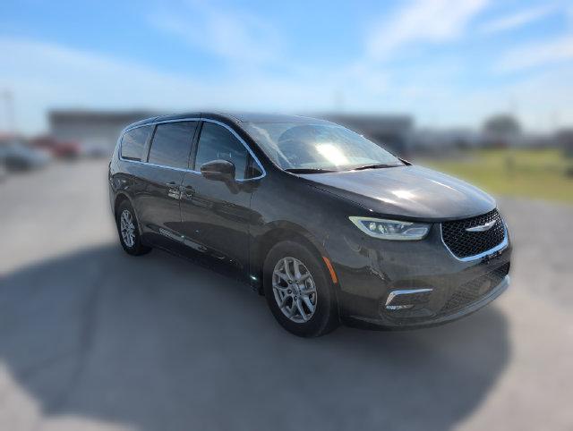 2025 Chrysler Pacifica - $27,237