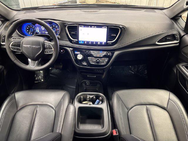 2025 Chrysler Pacifica - $27,237