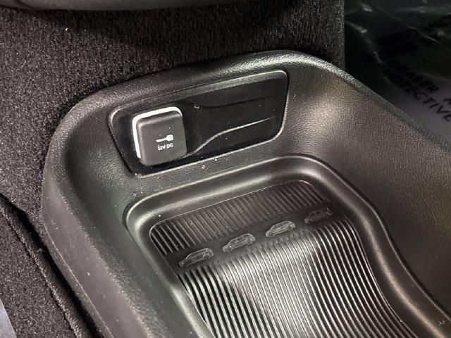 2025 Chrysler Pacifica - $27,237