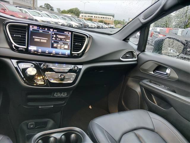 2025 Chrysler Pacifica - $23,720