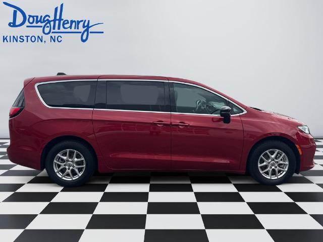 2025 Chrysler Pacifica - $25,954