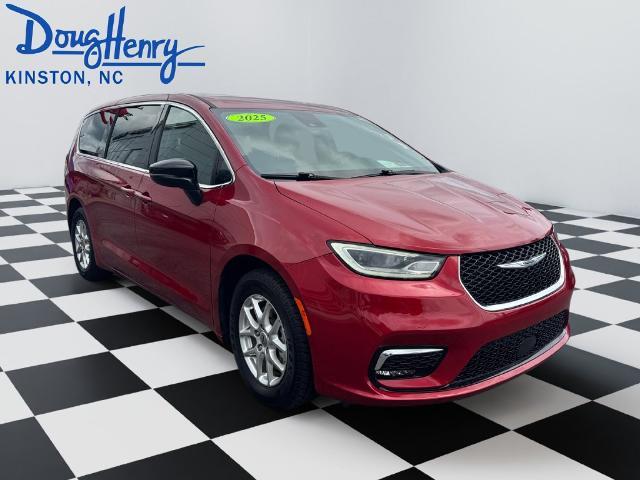 2025 Chrysler Pacifica - $25,954