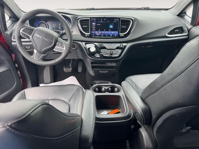 2025 Chrysler Pacifica - $25,954