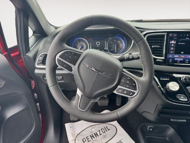 2025 Chrysler Pacifica - $25,954
