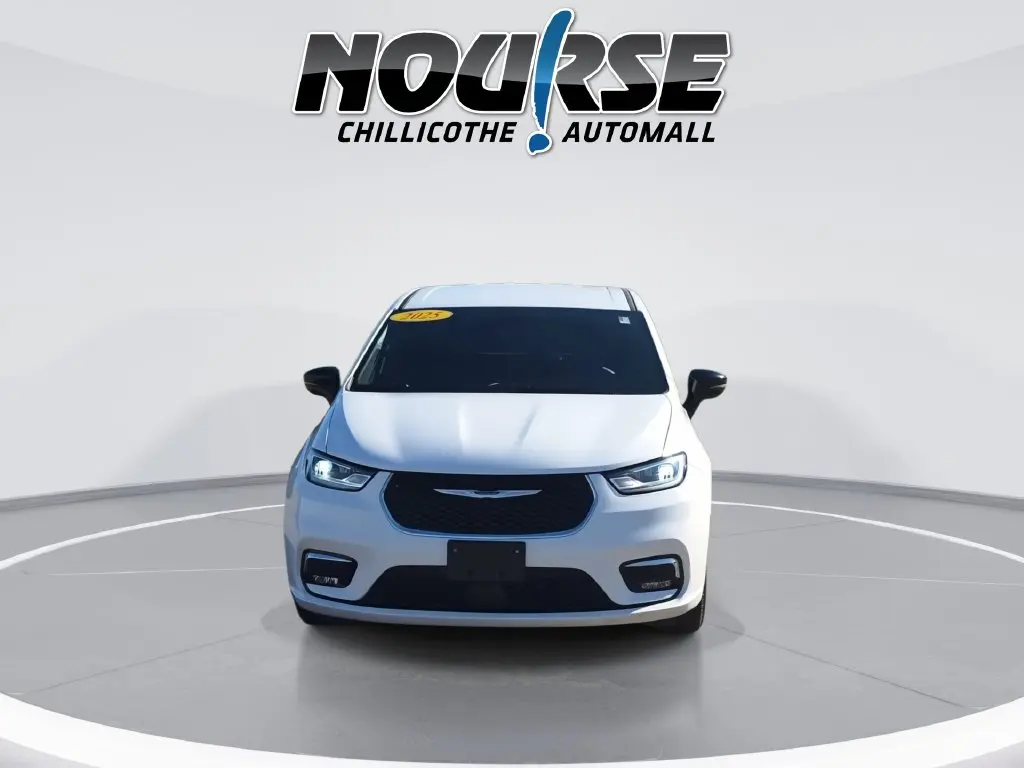 2025 Chrysler Pacifica - $22,329