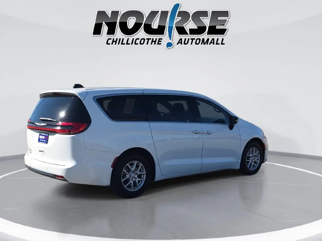 2025 Chrysler Pacifica - $22,329