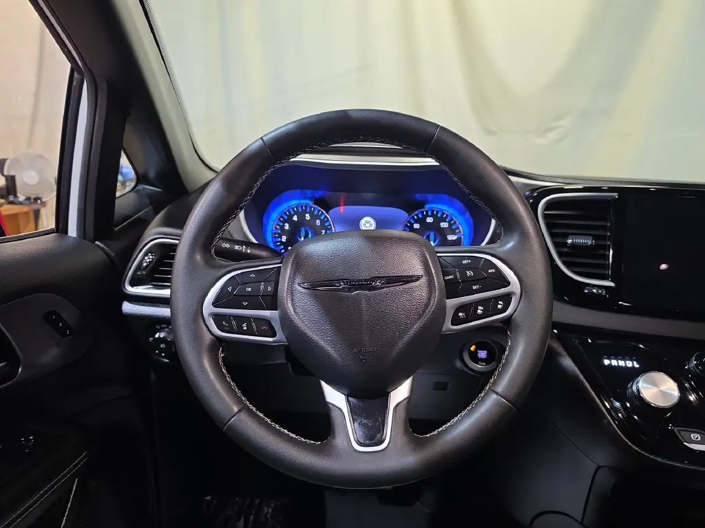 2025 Chrysler Pacifica - $22,329