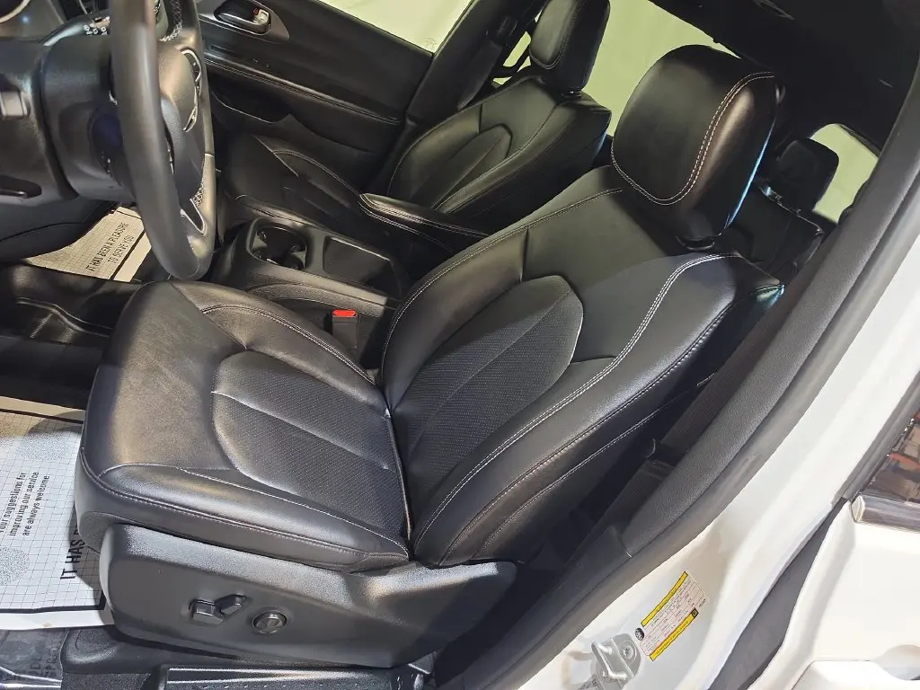2025 Chrysler Pacifica - $22,329