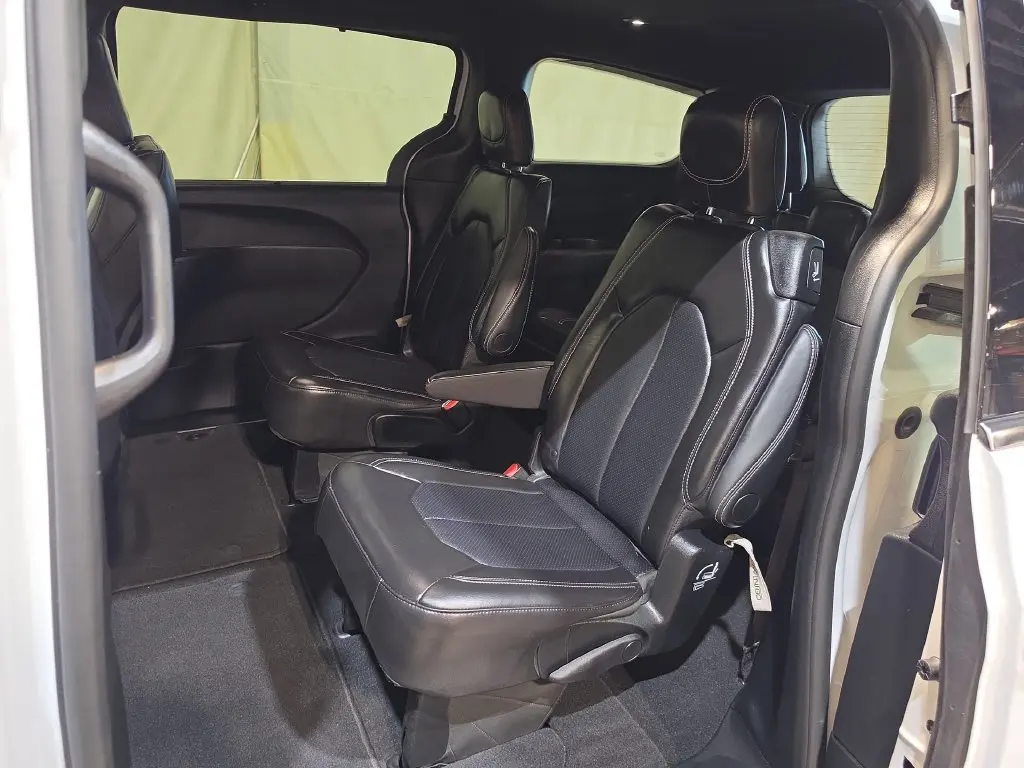 2025 Chrysler Pacifica - $22,329