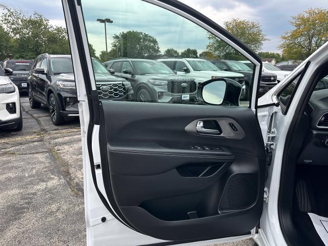 2026 Chrysler Pacifica - $33,970