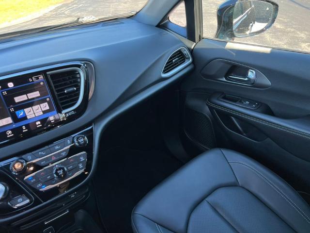 2026 Chrysler Pacifica - $32,360