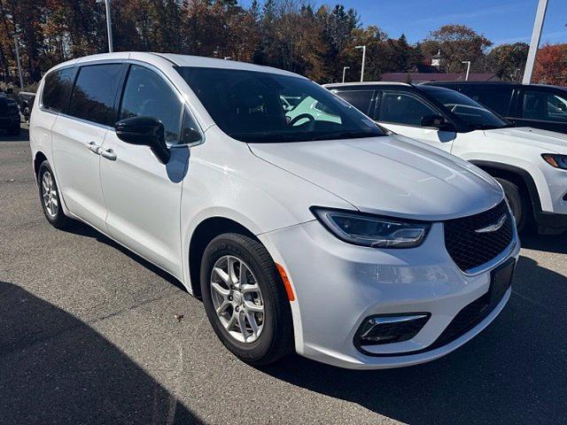 2026 Chrysler Pacifica - $28,994