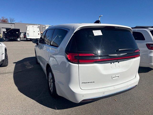 2026 Chrysler Pacifica - $28,994