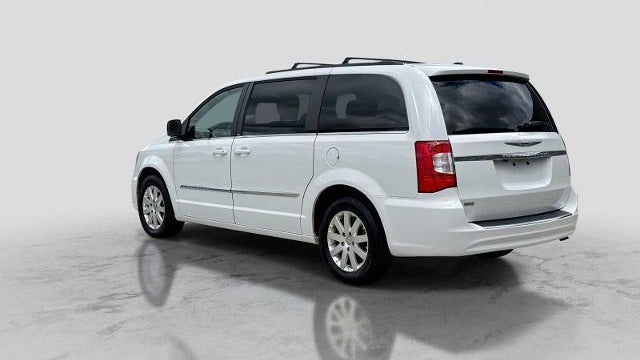 2014 Chrysler Town and Country Touring