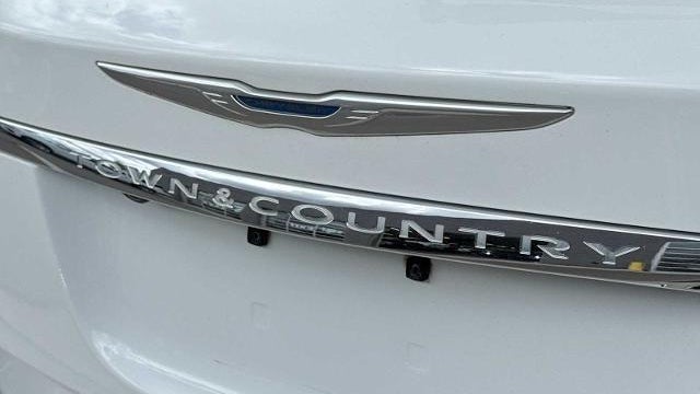 2014 Chrysler Town and Country Touring