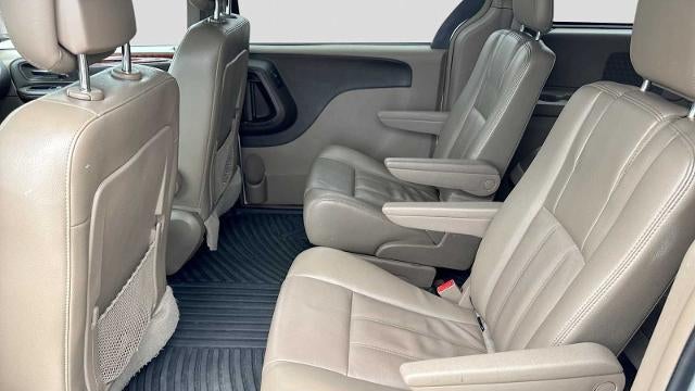 2014 Chrysler Town and Country Touring