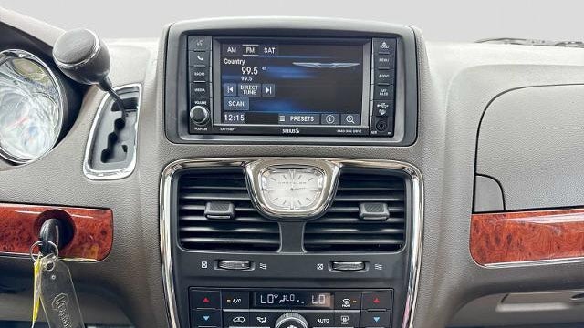 2014 Chrysler Town and Country Touring