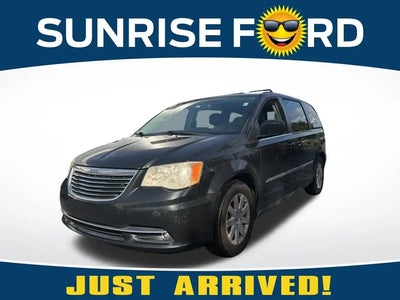 Photo of a 2014 Chrysler Town And Country Touring 4DR Mini-Van for sale