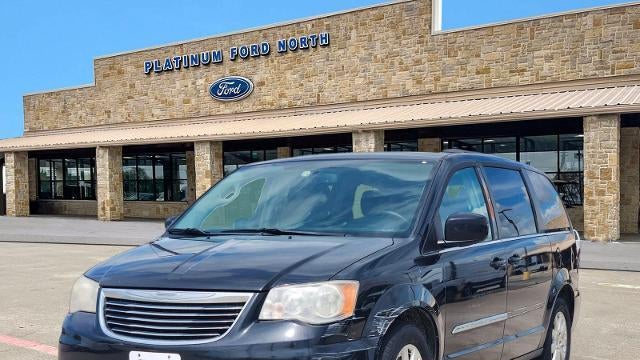 2014 Chrysler Town and Country Touring