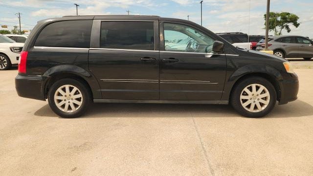 2014 Chrysler Town and Country Touring
