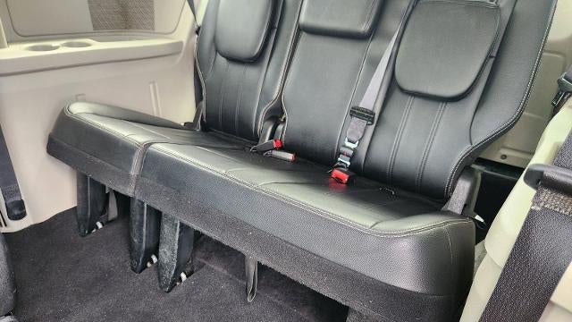 2014 Chrysler Town and Country Touring