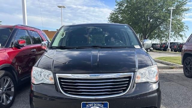 2015 Chrysler Town and Country Touring