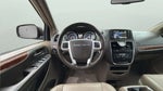 2016 Town and Country Thumbnail 13