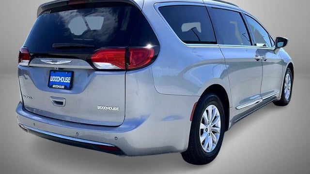 2017 Chrysler Pacifica Touring Plus