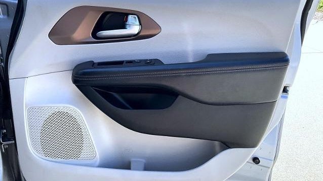 2017 Chrysler Pacifica Touring Plus