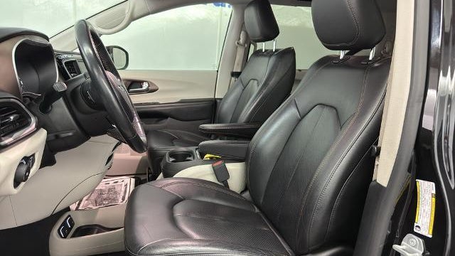 2019 Chrysler Pacifica Touring L 35th Anniversary