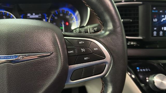 2019 Chrysler Pacifica Touring L 35th Anniversary