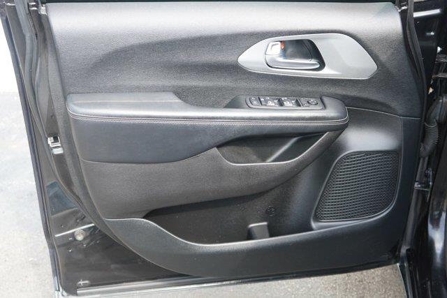 2019 Chrysler Pacifica - $13,800