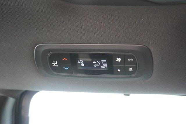 2019 Chrysler Pacifica - $13,800