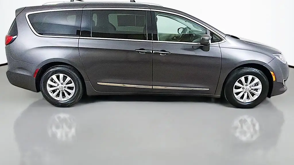 2019 Chrysler Pacifica Touring L 35th Anniversary