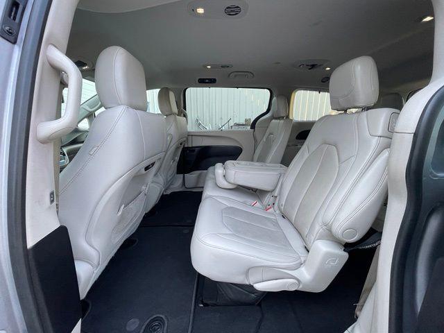 2021 Chrysler Pacifica - $16,900