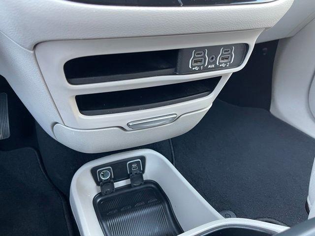 2021 Chrysler Pacifica - $16,900