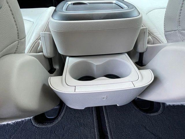 2021 Chrysler Pacifica - $16,900