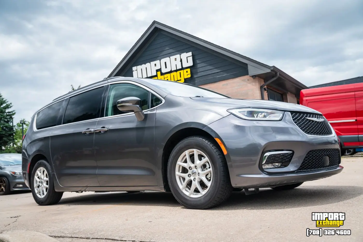2022 Chrysler Pacifica - $18,876