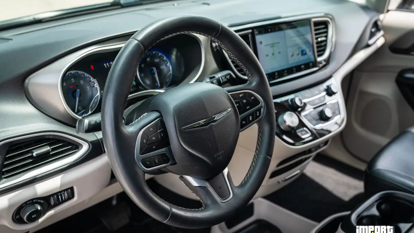 2022 Chrysler Pacifica Touring L