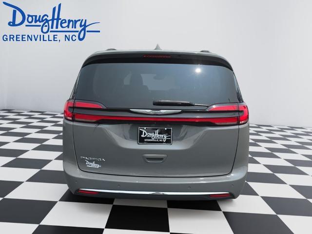 2022 Chrysler Pacifica - $20,887