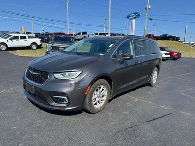 Photo of a 2022 Chrysler Pacifica Touring L 4DR Mini-Van for sale