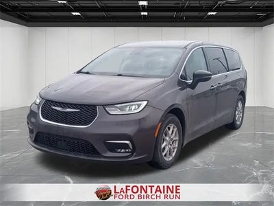 Photo of a 2023 Chrysler Pacifica Touring L 4DR Mini-Van for sale