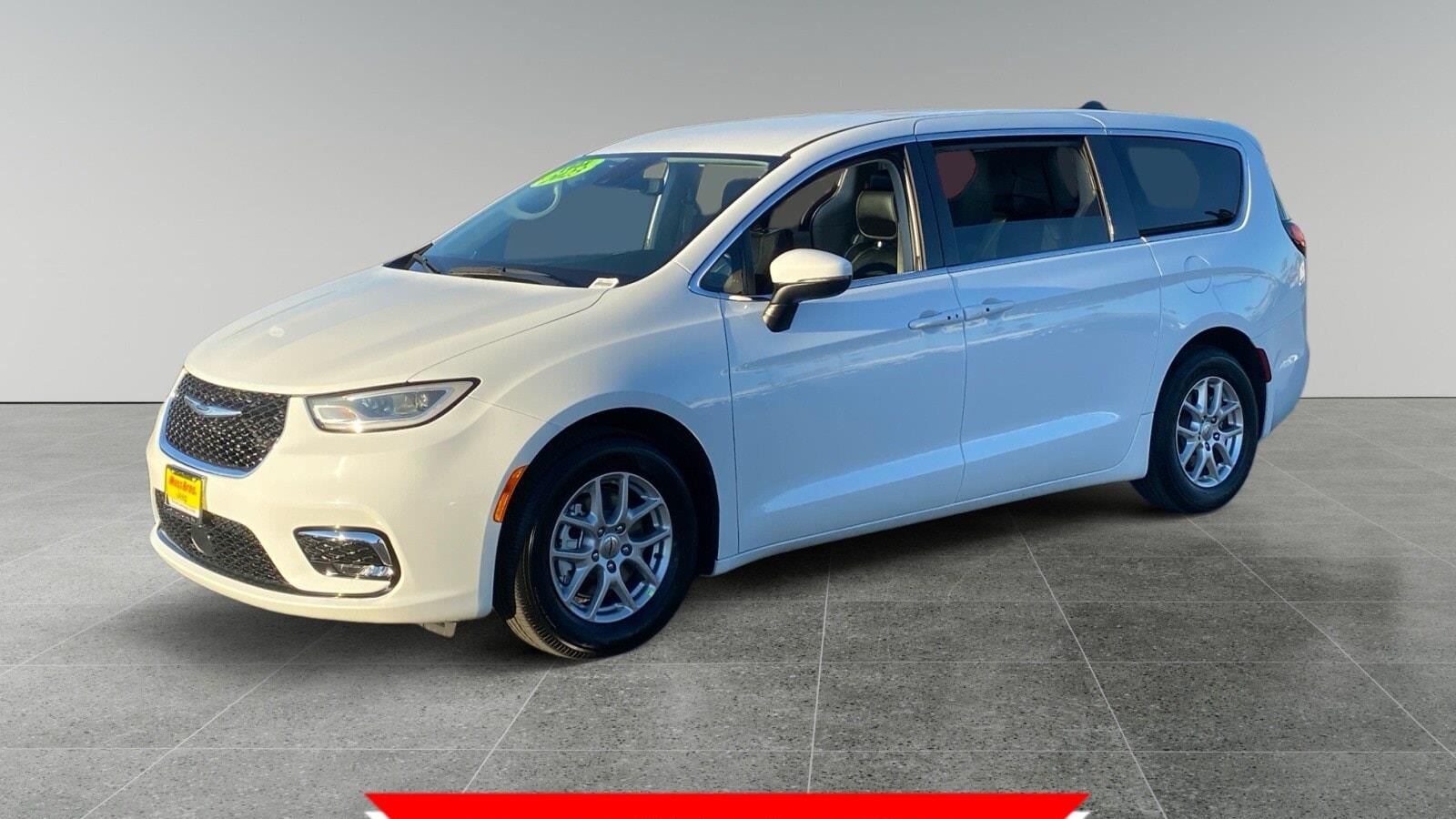 Preowned 2023 Chrysler Pacifica Touring L for Sale